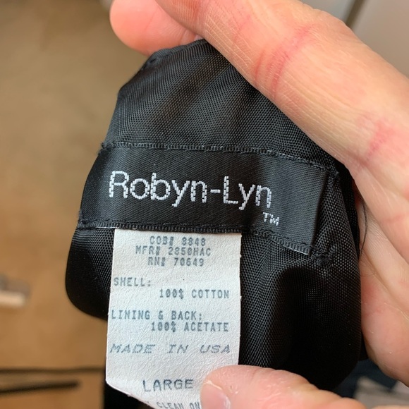 Robyn- Lyn Christmas Vest - Large - Picture 7 of 9